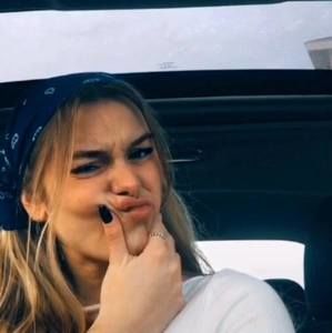 Meet your Posher, Mackenna